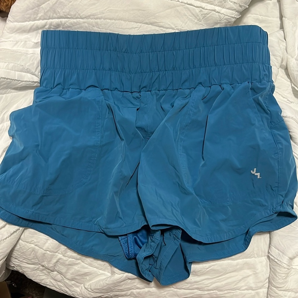 Athletic short